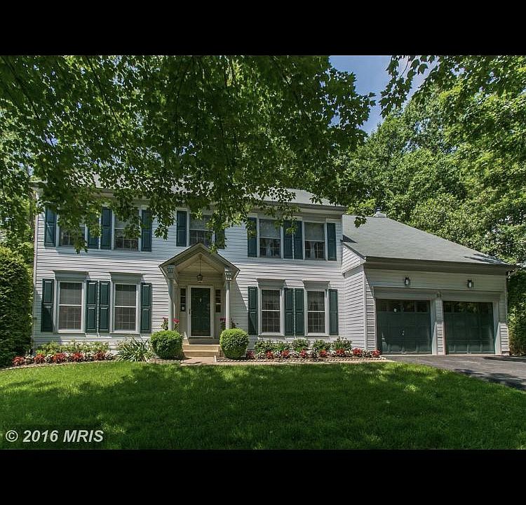 1st image of 23 Sarasota Dr