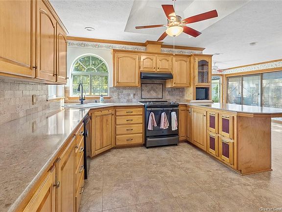 4th image of 1411 Tanya Ln