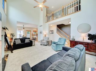 5921 White Fish Dr, Lincoln, NE 68516
