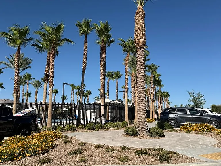 2726 Atomic Tangerine Way #2 — Photo 33