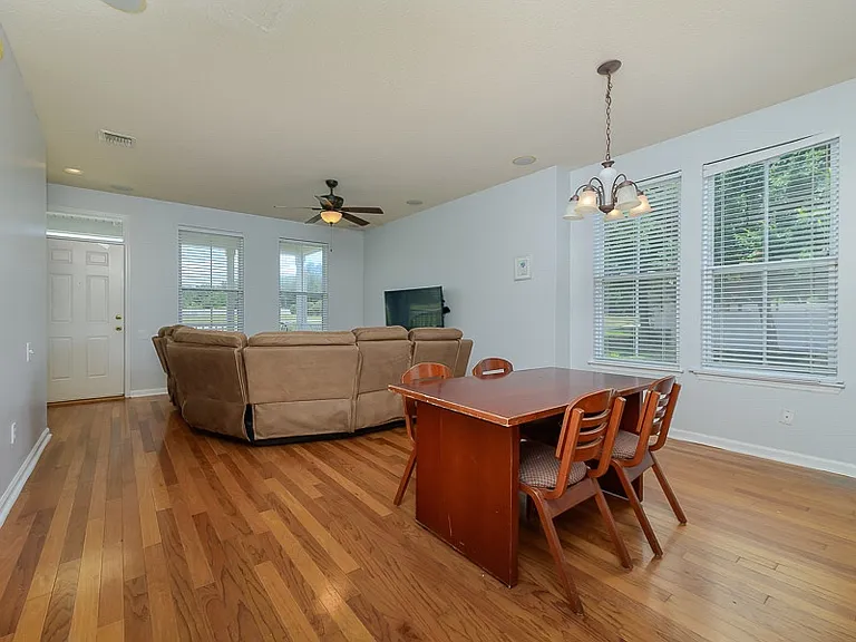 3097 Merchants Row Blvd — Photo 4