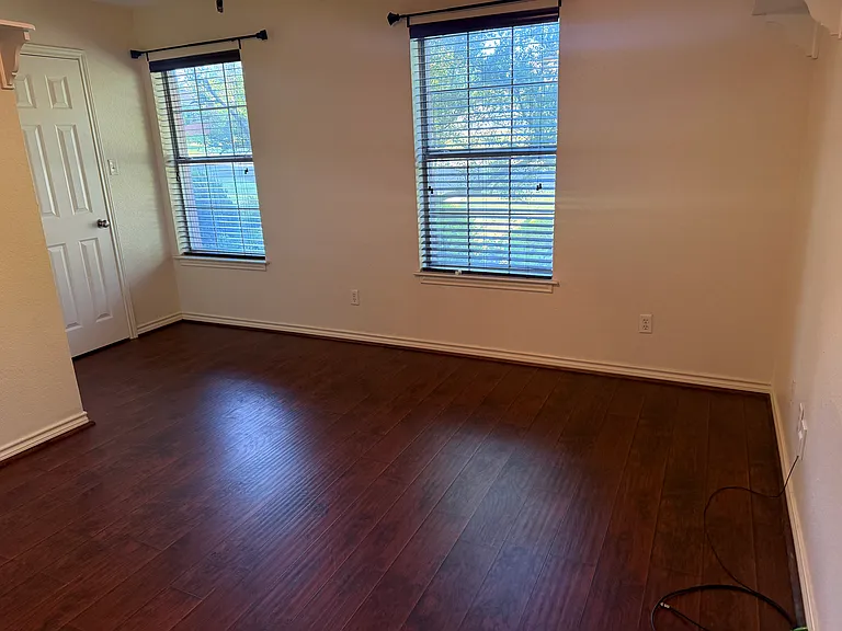 100 Ridge View Ct — Photo 9
