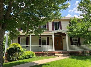 409 Lynn Ann Dr, New Kensington, PA 15068