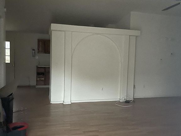 4th image of 43706 N 12th St