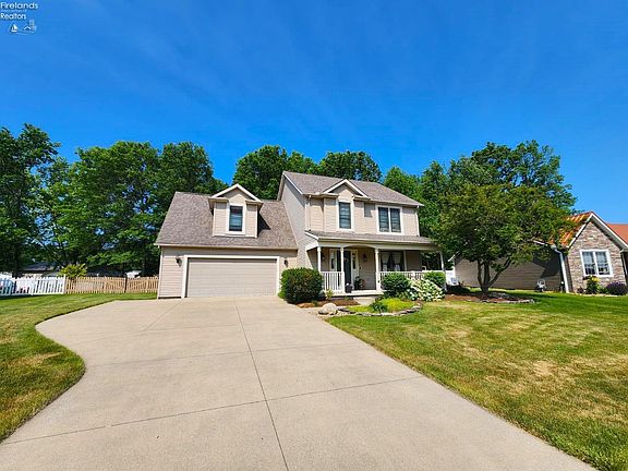 3rd image of 113 Teal St