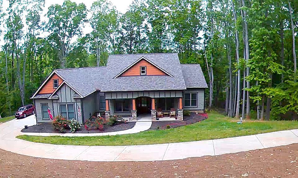 1st image of 361 Squirrel Ln