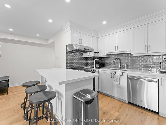 5th image of 99 Cameron St #502