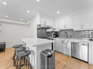 99 Cameron St #502, Toronto, ON M5T3A2