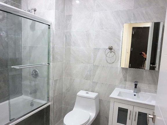 5th image of 526 Kosciuszko St #2