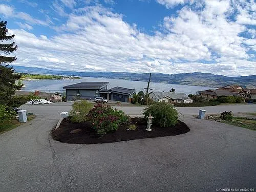 3918 Harding Rd — Photo 24