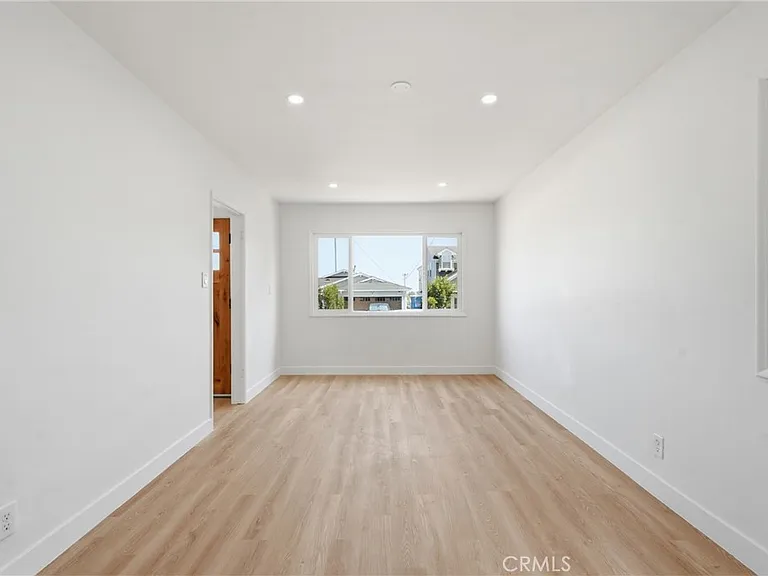 1700 Voorhees Ave — Photo 15