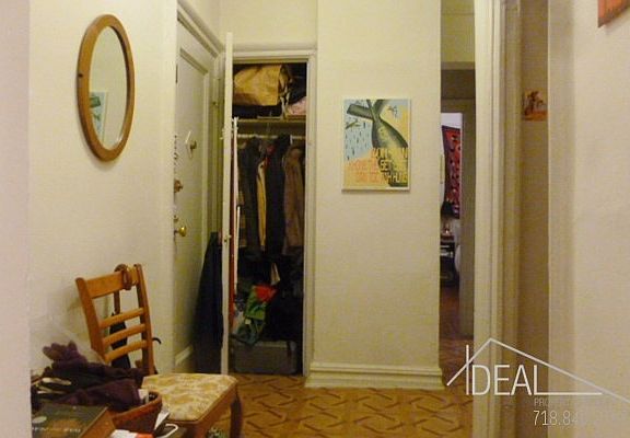 3rd image of 417 Saint Johns Pl APT 1D