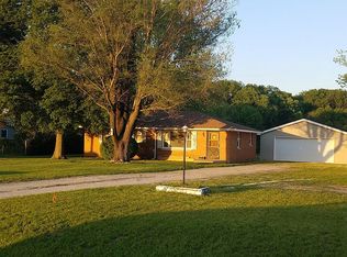 2238 N State Route 1, Watseka, IL 60970