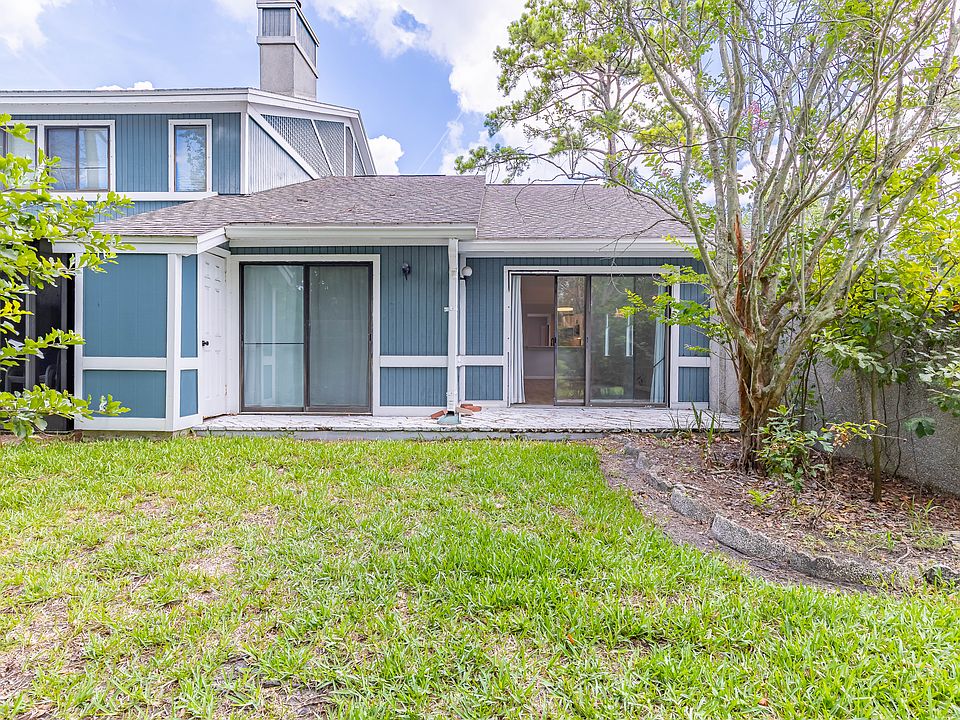 1st image of 8118 Baymeadows Cir E APT 1