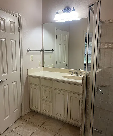 1708 Rockview Dr — Photo 15