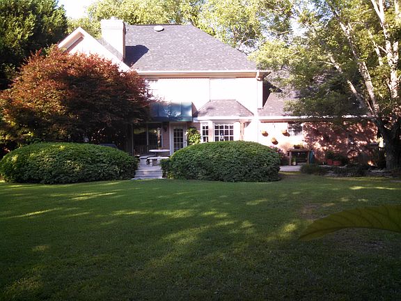 2nd image of 108 Heron Dr