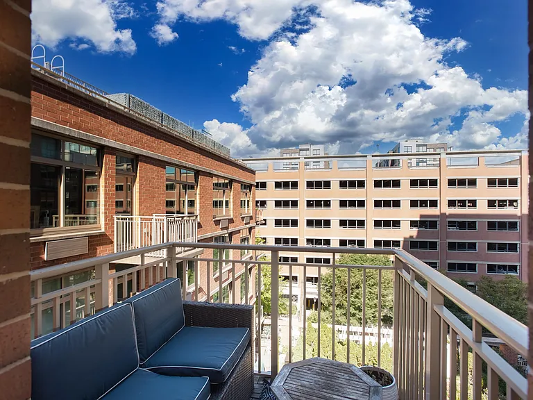 1450 Washington St #620 — Photo 5