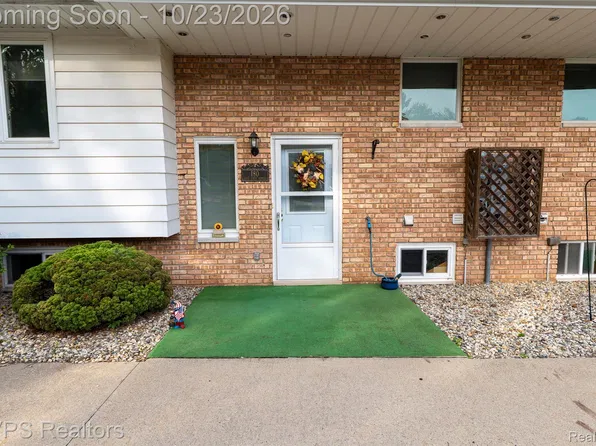 180 W 1st St #10, Imlay City, MI 48444