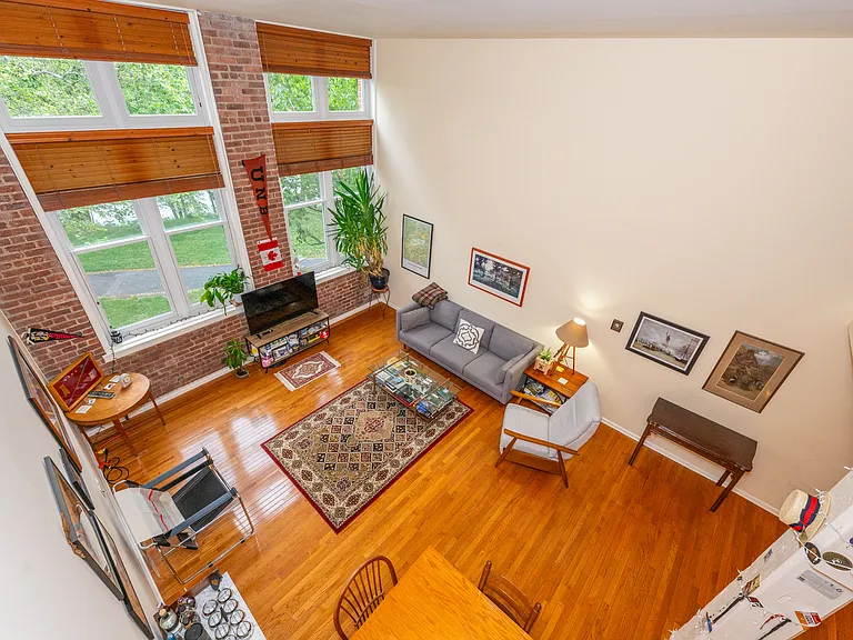 262 Main St #204 — Photo 12