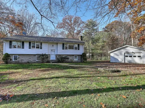 97 Winsor Rd, Foster, RI 02825