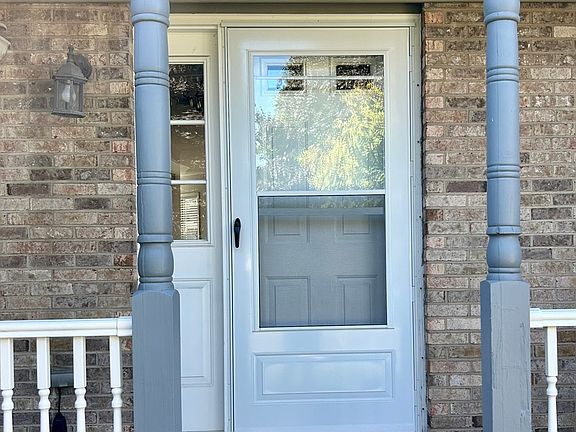 2nd image of 108 Meadowlark Dr