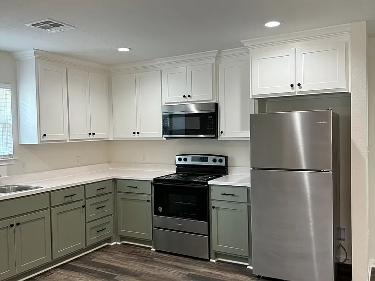 2505 S 7th St — Photo 5