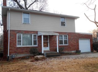 917 Douglas St, Alton, IL 62002