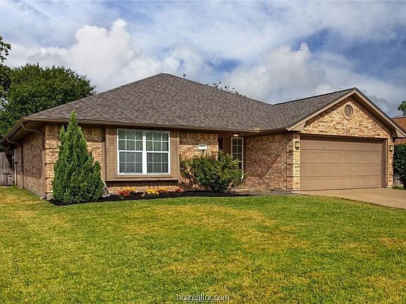 2nd image of 1515 Jasmine Ct
