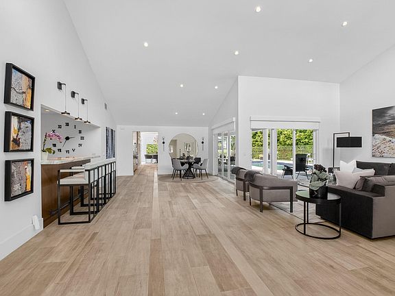 2nd image of 17646 Scarsdale Way