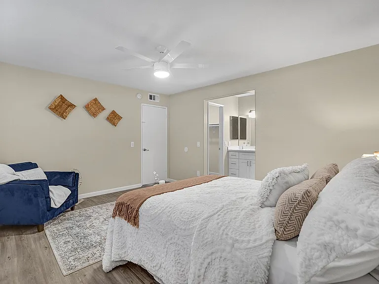 Las Casitas Apartments - Redlands, CA — Photo 28