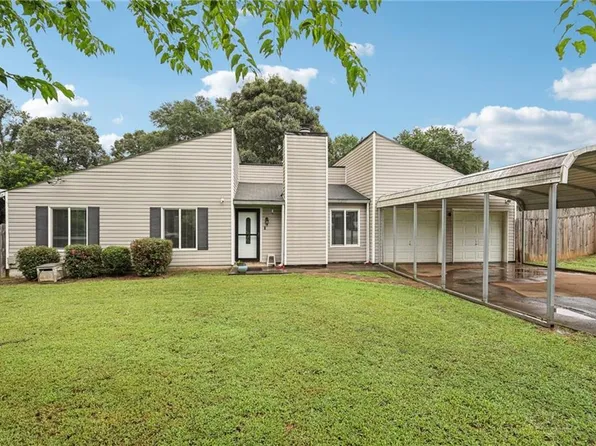 112 Sunnybrook Ln, Woodstock, GA 30188