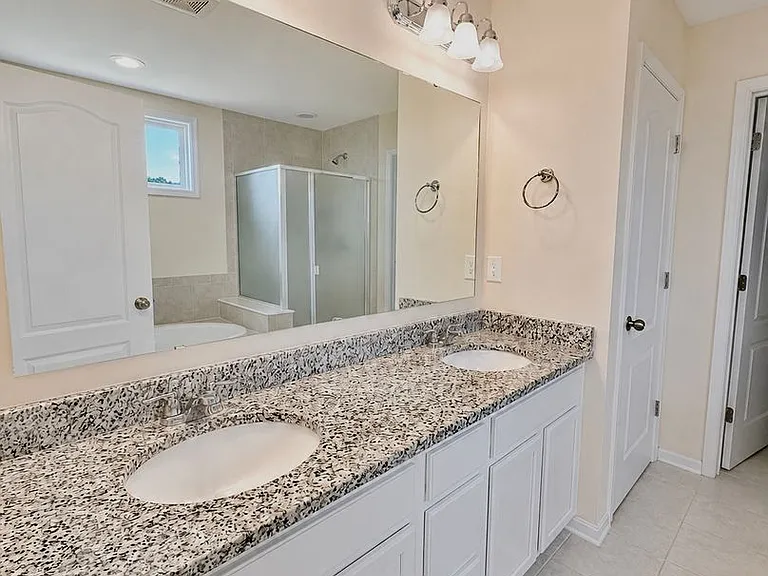 1034 Autumn Crest Ln — Photo 18