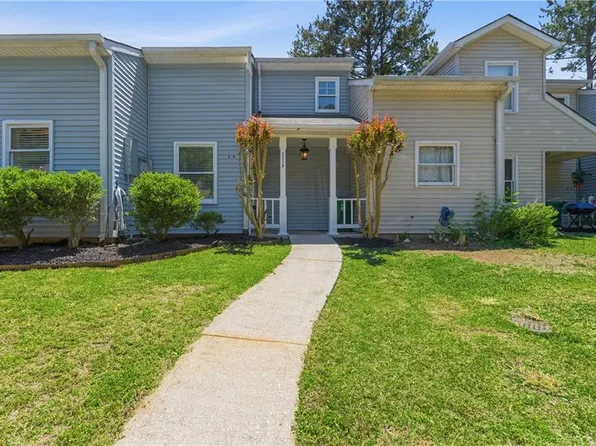 2216 Wellington Cir, Lithonia, GA 30058