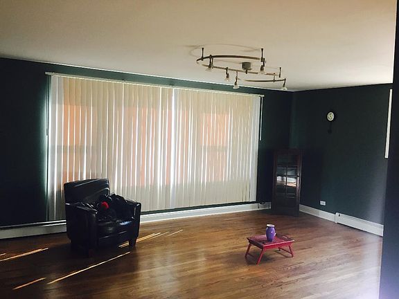 3rd image of 2243 W Farwell Ave APT 2C