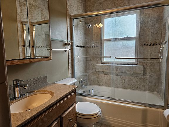 4th image of 3601 30th St