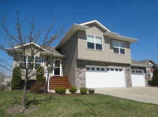 520 Penn Ridge Pl, North Liberty, IA 52317
