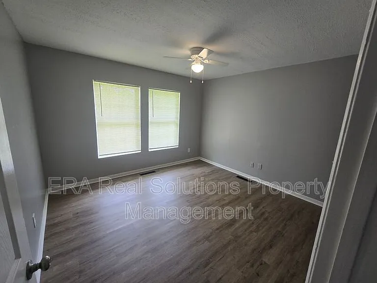 2175 Hanna Dr — Photo 4