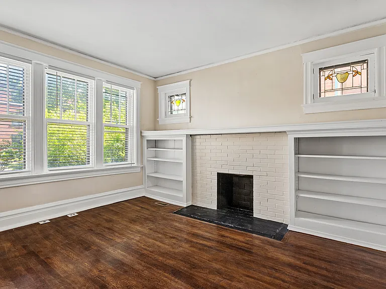 6026-28 Pershing Ave #6026 — Photo 7