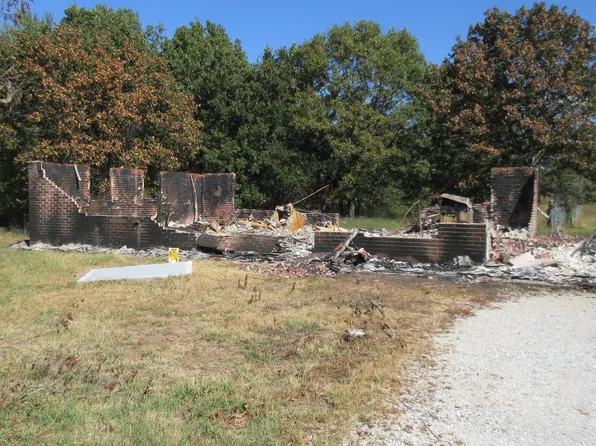 16720 S 650th Rd, Wyandotte, OK 74370