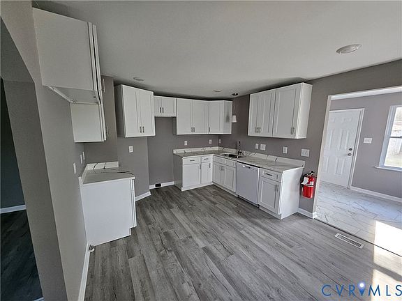 3rd image of 47 Ridge Rd