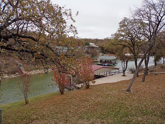 4th image of 139 Pam Dr
