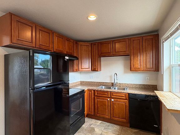2nd image of 3240 W 55th Pl