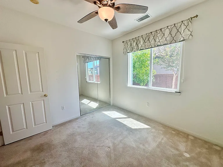 2653 Traditions Loop — Photo 20
