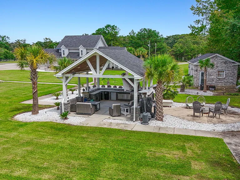 6125 R C Sarvis Ln — Photo 6