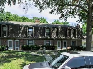 704 NE 3rd St APT A, Blue Springs, MO 64014