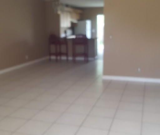 5th image of 4876 Orleans Ct APT B
