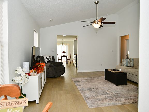 4th image of 599 Shining Star Ln