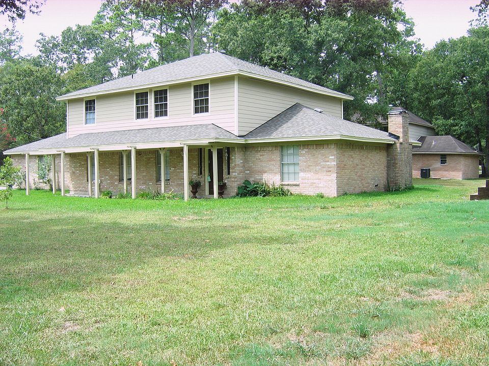 1st image of 17110 Grey Oaks Dr