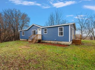 1465 64th St, Fennville, MI