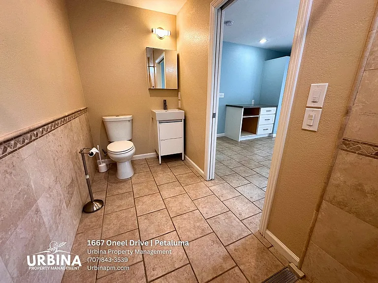 1667 Oneel Dr — Photo 11